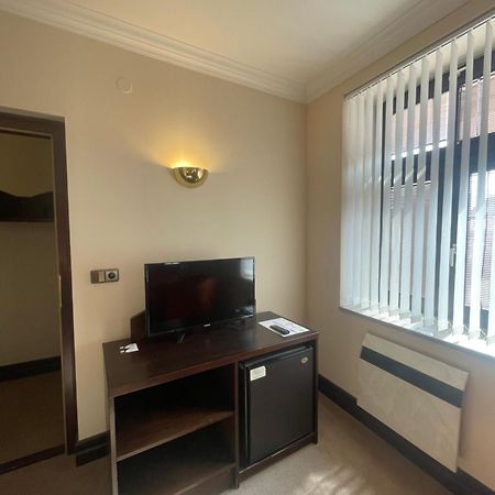Hotel Bravo Ческа-Тршебова Экстерьер фото