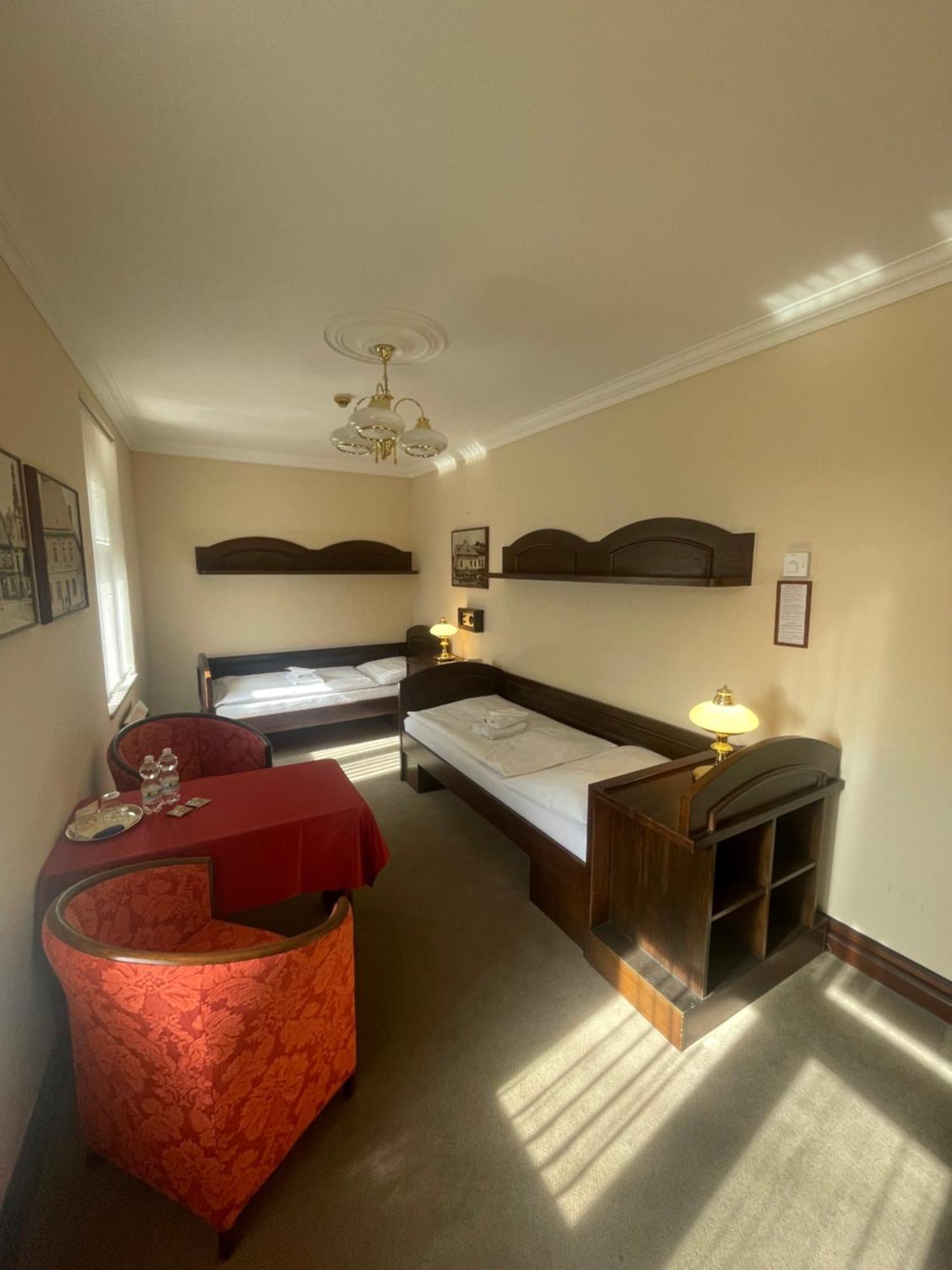 Hotel Bravo Ческа-Тршебова Экстерьер фото